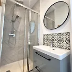 Villahermosa, Un Oasis Artistique Apartment Tinqueux